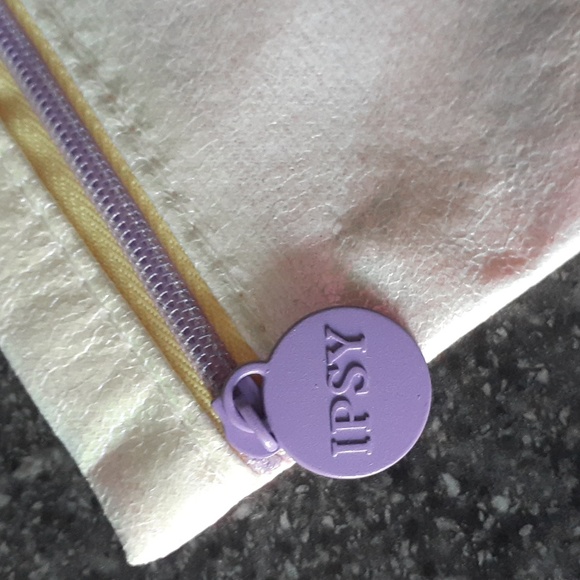Ipsy Iridescent Makeup Bag - Picture 3 of 5